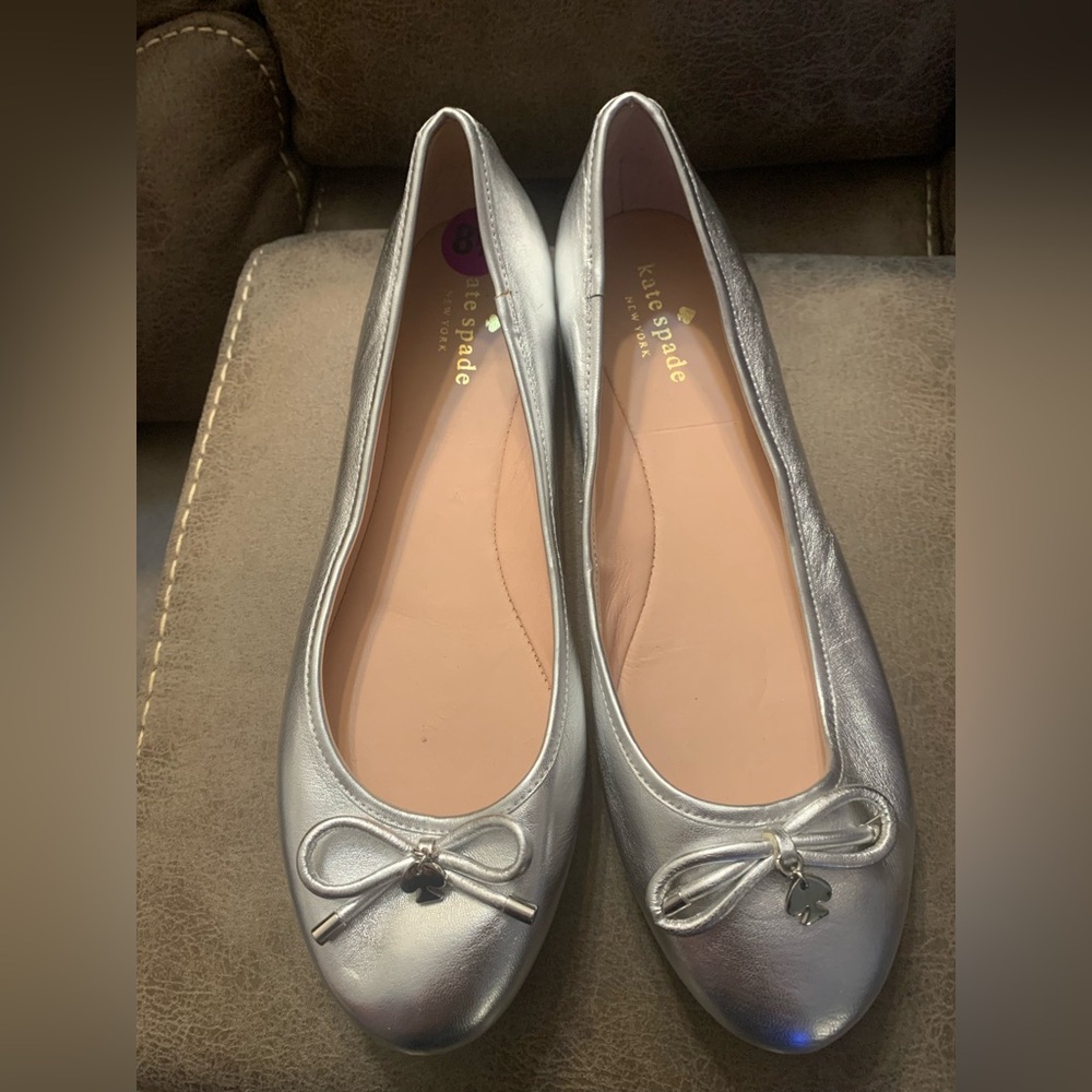 Kate Spade New York Womens Silver Slip-On  Ballet Flats Size 81/2